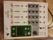 DJ mikser Korg KM-402