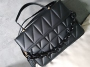 Torebka czarna z lancuchem