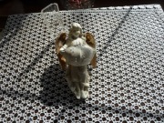 Przedwojenna sygnowana  kropielniczka anioł