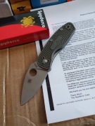 Spyderco Ambitious Black FRN, Plain 8Cr13MoV (C148PBK)