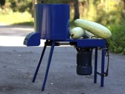 Krajalnica z silnikiem Romashka 