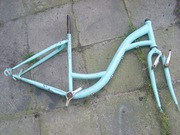 rama rowerowa stal 28 cali "łabędź"