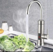 ELEKTRYCZNY KRAN PRZEPŁYWOWY PODGRZEWACZ WODY BATERIA LED 30-60°C 3000W