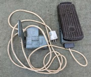 Regulator obrotów-pedał, silnik -sprawne, kompletne niemiecka maszyna PRL