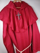 Strój przebranie mnich zakonnik czerwony z kapturem i krzyżem mnich XL