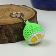 Brelok szydełkowy Limonka przekrojona do kluczy