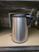 Smietniczek  mały pod biurko