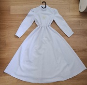 Alba komunijna dla dziewczynki, parafia św. Wawrzyńca, Poznań