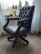 Fotel biurowy chesterfield. Skóra Crest mocca