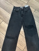 Jeansy czarne dziury roz 34 Pull & Bear