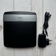 Router przewodowy z zasilaczem Linksys E2500