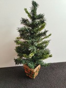 Mała ozdobna choinka