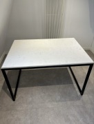 BLAT z konglomeratu wzór Marmur Carrara - stół lub sam blat