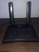 router tp link model tl-mr100