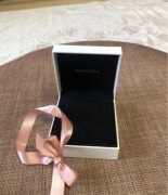 Pudełko prezentowe na biżuterię Pandora