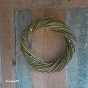 Wianki wiklinowe naturalne.