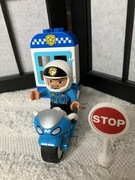 Lego Duplo samolot, policjant na motorze