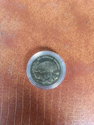 Moneta z 1996r (jeż) moneta z 2003r  (wegorz)