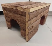 Duży Drewniany domek 2w1 z paśnikiem dla świnki morskiej lub królika