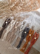 Breloczek boho makrama