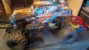 Samochód RC monster truck model uszkodzony 