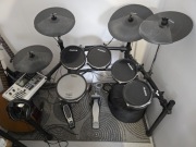 Perkusja elektroniczna Alesis DM10 