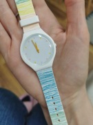 Zegarek swatch skin cienki paseczki pastelowy