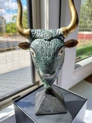 Byk minojski z brązu 