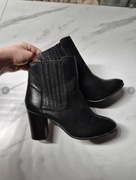 Botki na obcasie Monnari czarne