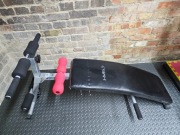 Ławka HMS do ćwiczeń mięśni brzucha