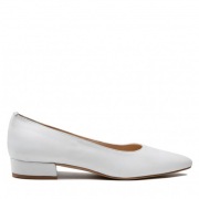 Białe  Półbuty damskie BATA - 5261605 White rozm 39.