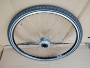 KOŁO 28" z korpusem piasty  "NEXUS  8"  - UŻYWANE