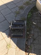 Zabytkowa maszyna do pisania