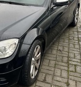 Błotnik Mercedes w 204