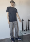 Manekin sklepowy męski – wzrost 185 cm