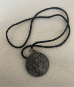 Oryginalny wisior metalowy Pokémon 2008