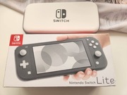 Nintendo Switch Lite w pudełku + etui