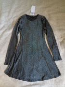 Sukienka czarna ze srebrną nitką Sinsay M 38