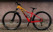 TREK Marlin 7 Gen 2 czerwono żółty - rama S