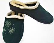 Pantofle zielone gwiazdki ciepłe lekkie wygodne eleganckie rozm.38