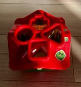 Domek do sortowania z kluczykami i figurkami firmy POLESIE, zabawa logiczna