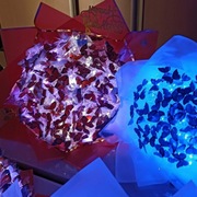 bukiet z materiałów  