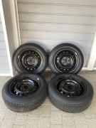 Komplet kół zimowych z czujnikami ciś. ToyotaCorolla205/55 R16, Dunlop r.23