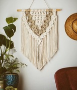 Dekoracja ścienna, makrama w stylu boho