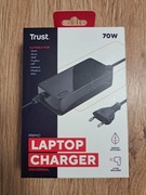Uniwersalna ładowarka Trust