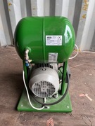 Kompresor - sprężarka do unitu stomatologicznego.