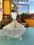 Pojemnik z kryształu z pokrywką nr04