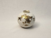 Wazon Bavaria Lindner Kueps – złoty motyw floralny