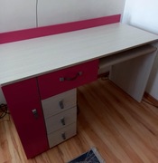 Biurko dla ucznia / uczennicy 130 cm