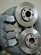 Tarcze i klocki Passat b5 przednia oś